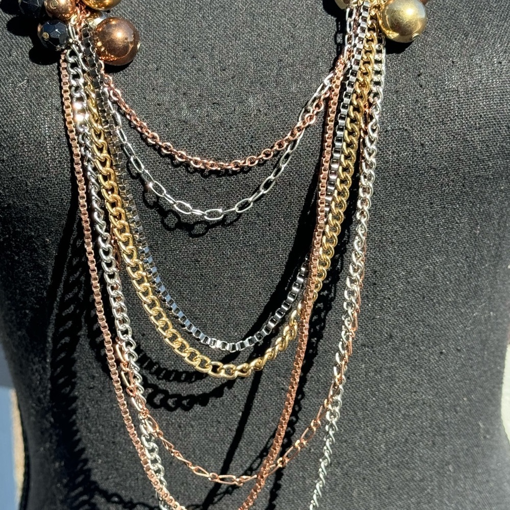 Retro Multi Layered Beaded Necklace and Earrings Set - Picture 2 of 9
